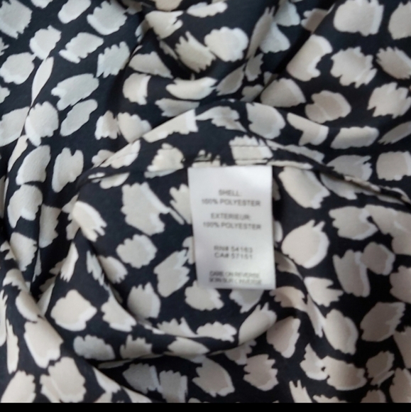 Calvin Klein Sleeveless V-neck Top‎ - Picture 10 of 11